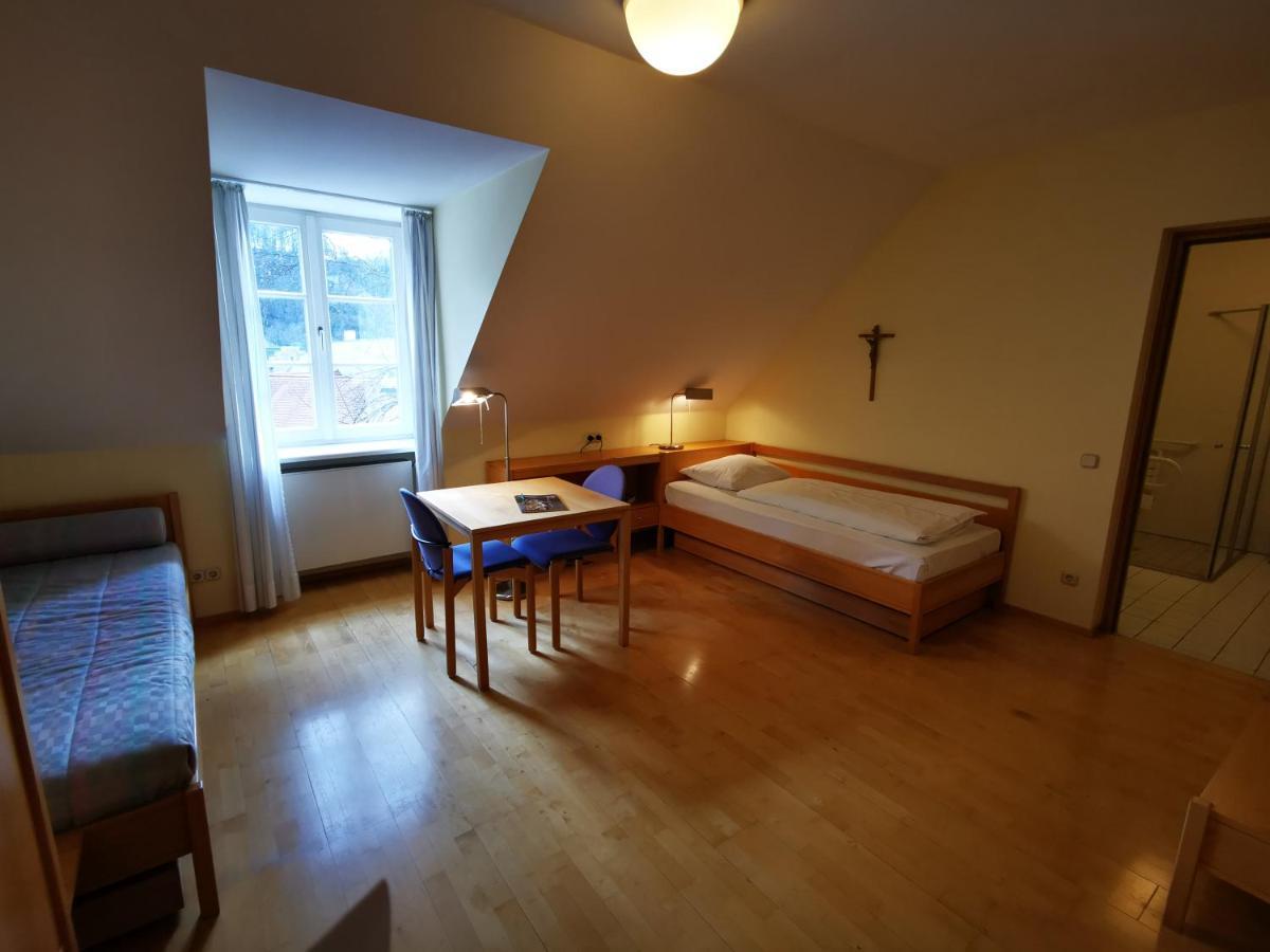 布格豪森 Haus Der Begegnung Heilig Geist酒店 外观 照片